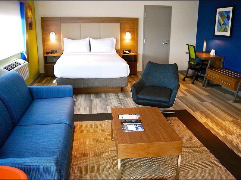 Holiday Inn Express Vancouver Airport 25 - Room Example