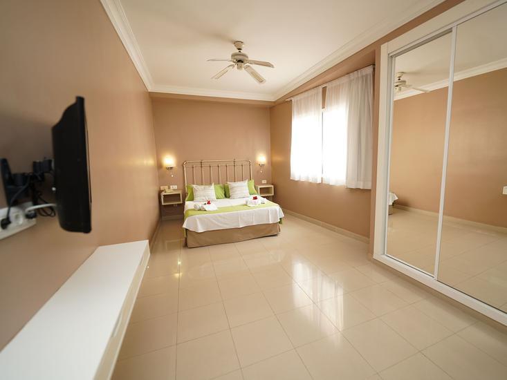 RF Astoria - Erwachsenenhotel 3