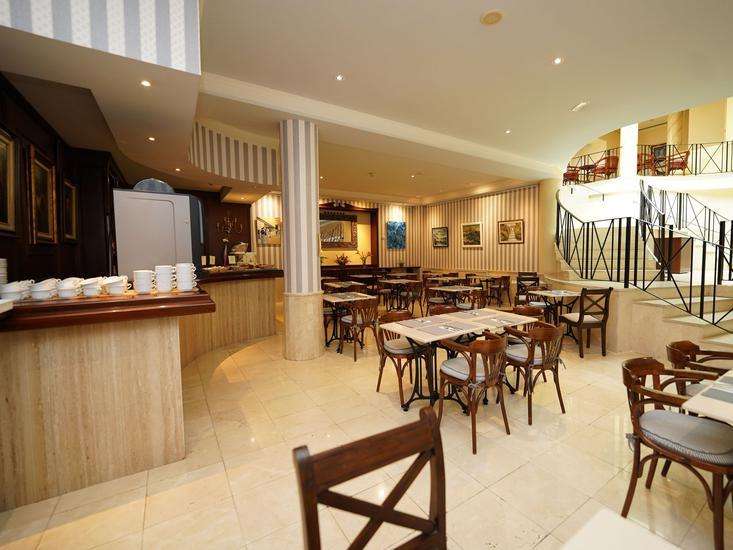RF Astoria - Erwachsenenhotel 4