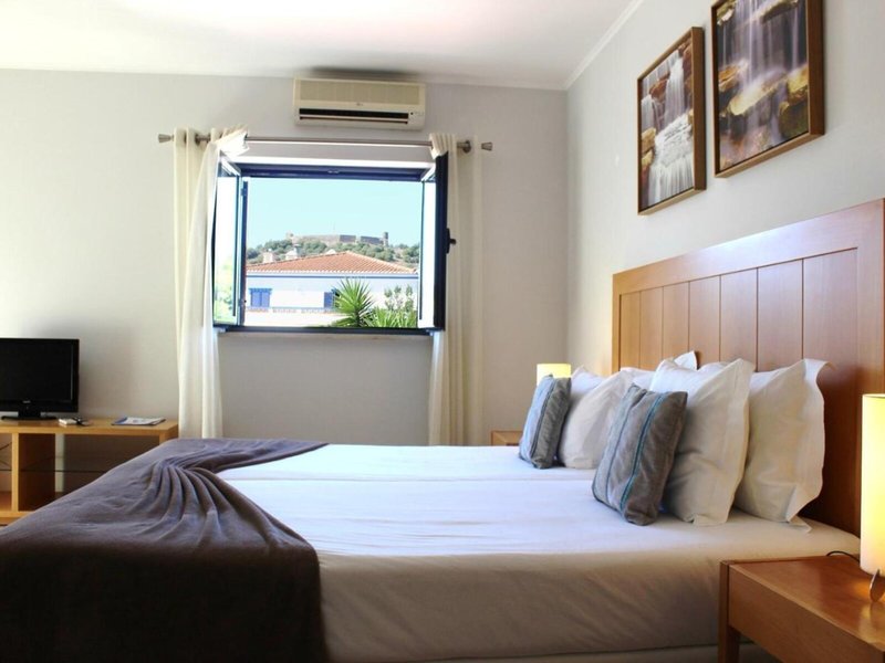 Vicentina Aparthotel 39