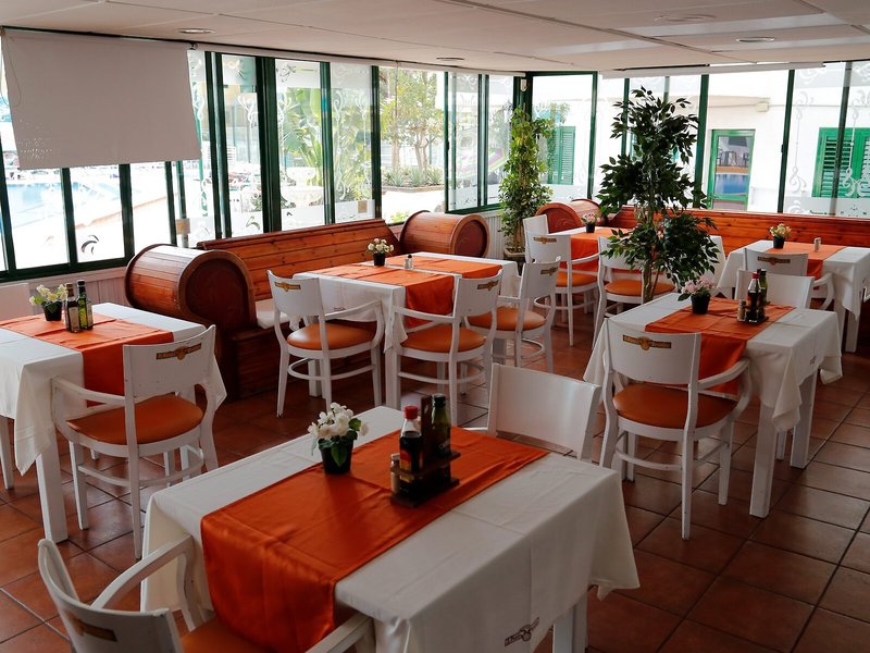 Apartamentos Las Faluas 22