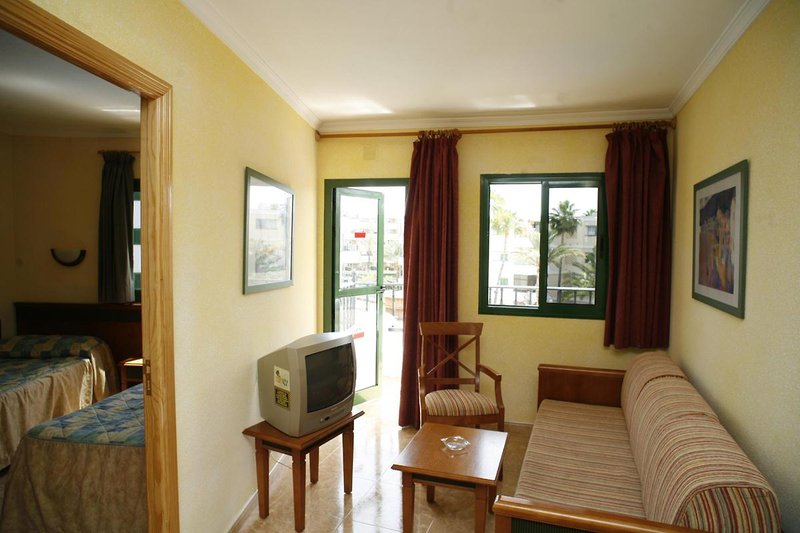 Apartamentos Las Faluas 2