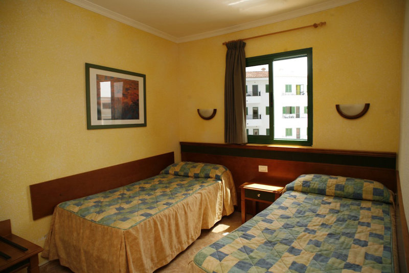 Apartamentos Las Faluas 3