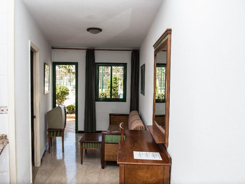 Apartamentos Las Faluas 17