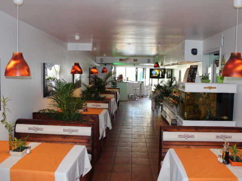 Apartamentos Las Faluas 23