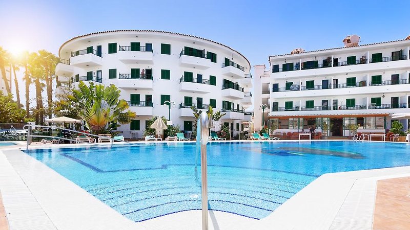 Apartamentos Las Faluas 3