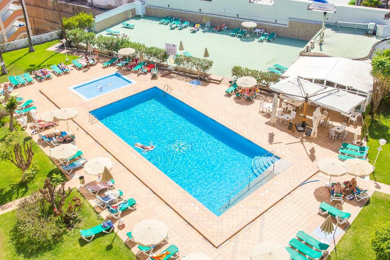 Apartamentos Los Tilos 3