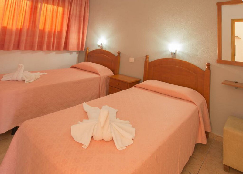 Apartamentos Los Tilos 9