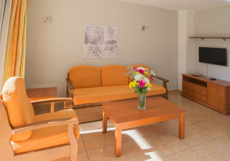 Apartamentos Los Tilos 12