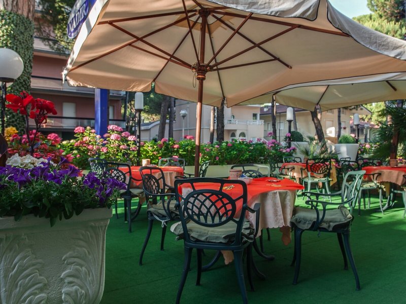 Hotel Nadir 5