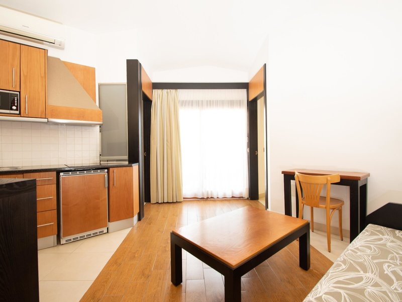 HL Miraflor Suites Hotel 22