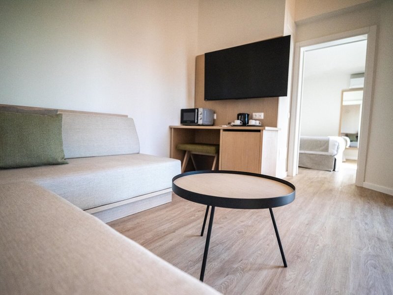 HL Miraflor Suites Hotel 26