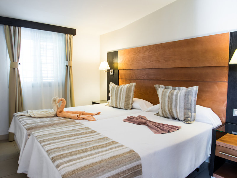 HL Miraflor Suites Hotel 38