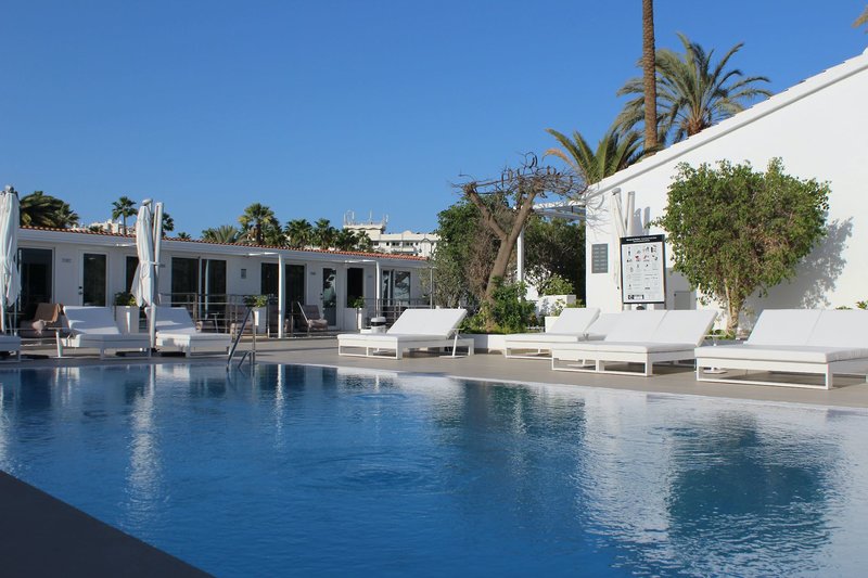 HL Miraflor Suites Hotel 5