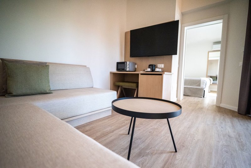 HL Miraflor Suites Hotel 15