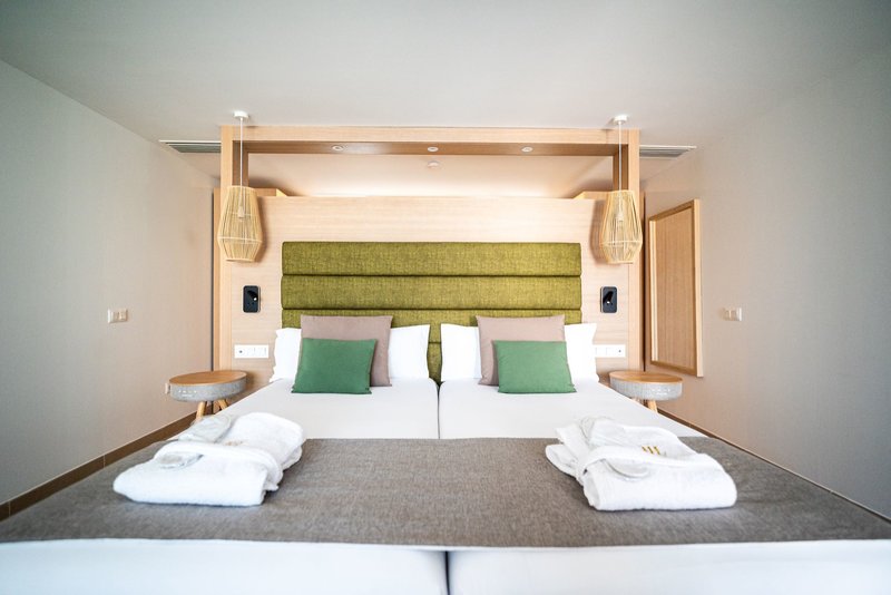 HL Miraflor Suites Hotel 18