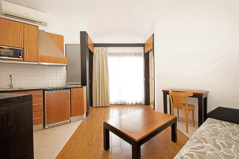 HL Miraflor Suites Hotel 22