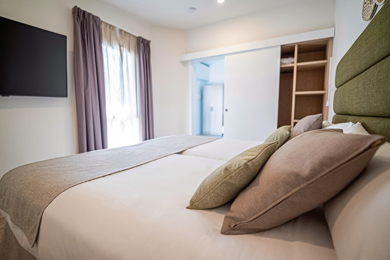 HL Miraflor Suites Hotel 24