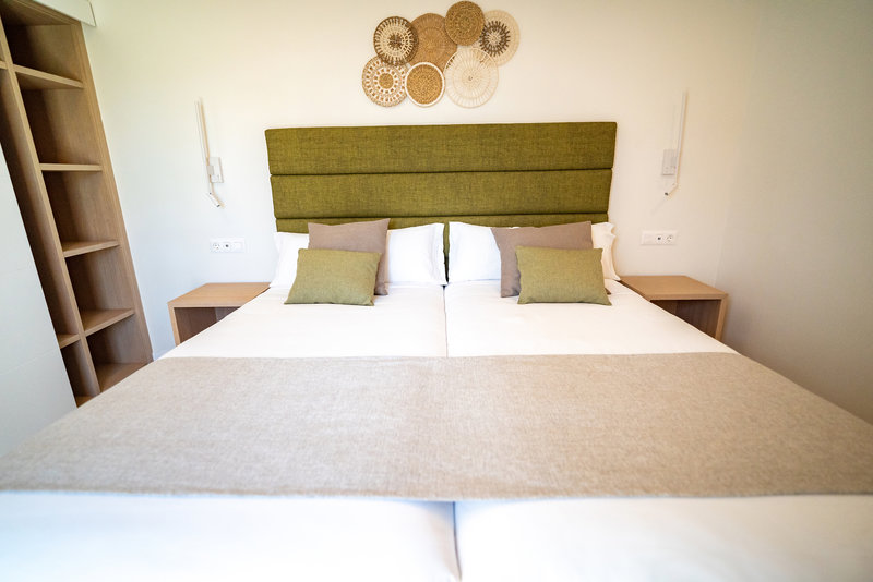 HL Miraflor Suites Hotel 3