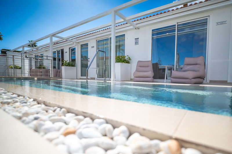 HL Miraflor Suites Hotel 4