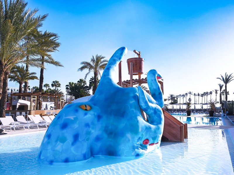 HL Miraflor Suites Hotel 5 - Outdoor Pool