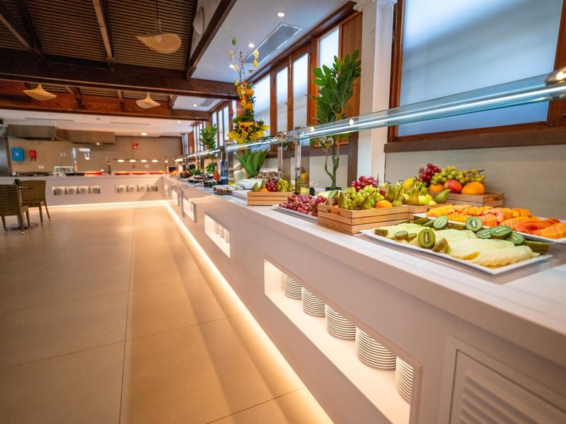 HL Miraflor Suites Hotel 11 - Restaurant