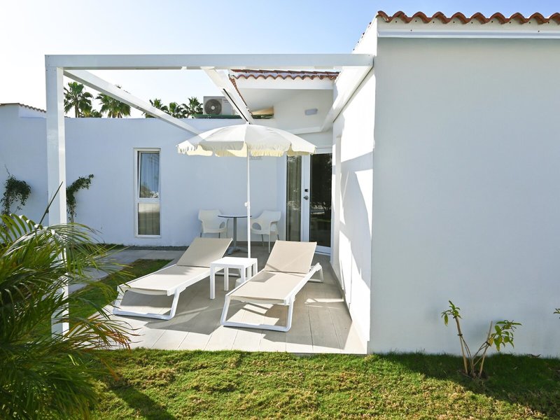 HL Miraflor Suites Hotel 24 - Room Example