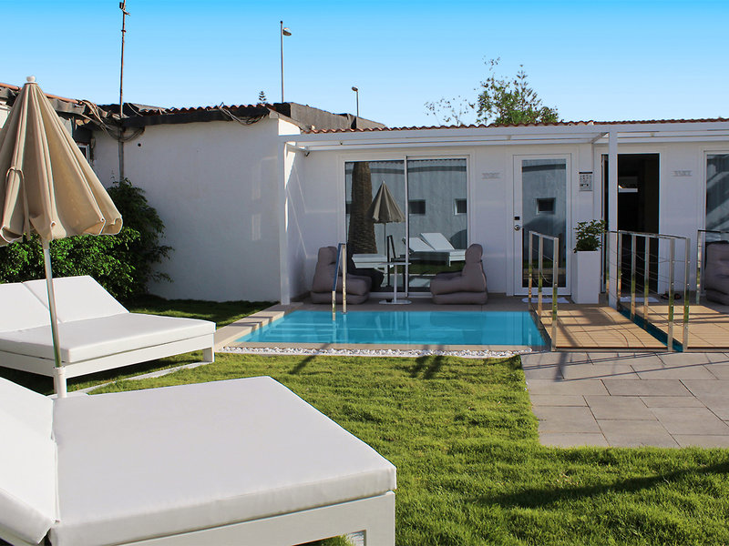 HL Miraflor Suites Hotel 9