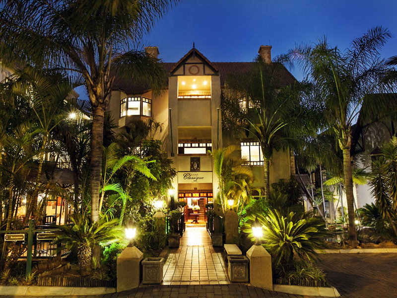 Court Classique Suite Hotel