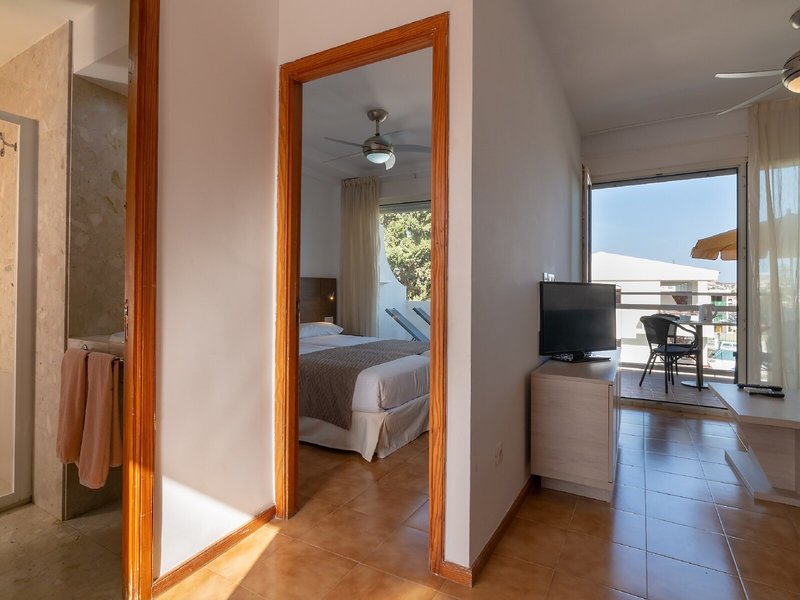 Apartamentos Montemayor 18