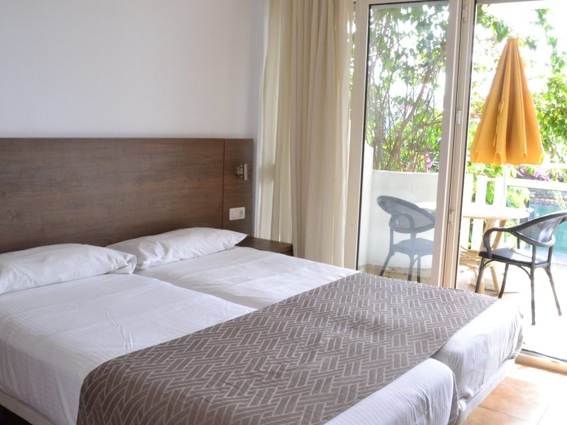 Apartamentos Montemayor 20