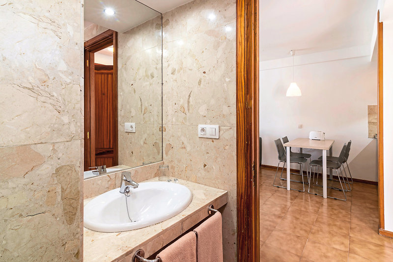 Apartamentos Montemayor 10