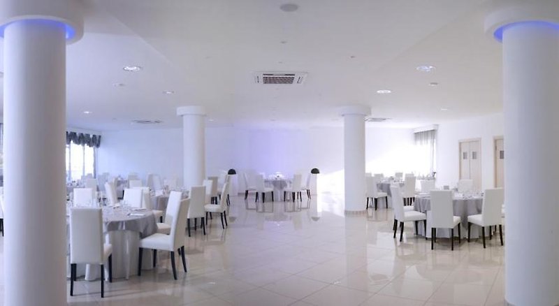 Medea Resort 5
