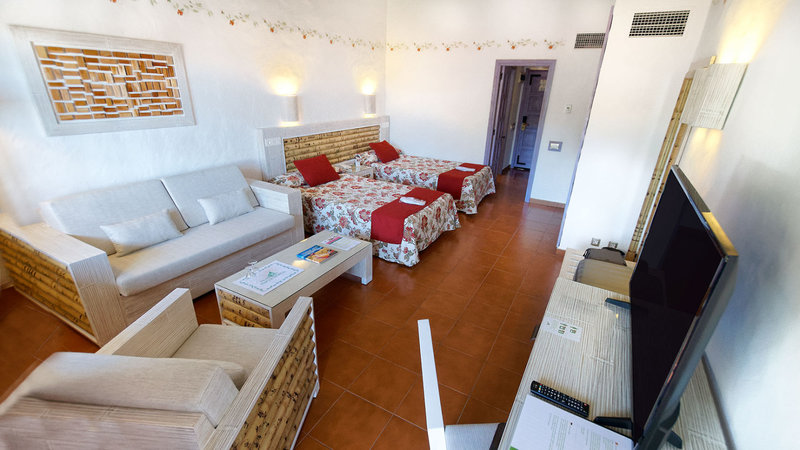 Hotel Parque Tropical 7