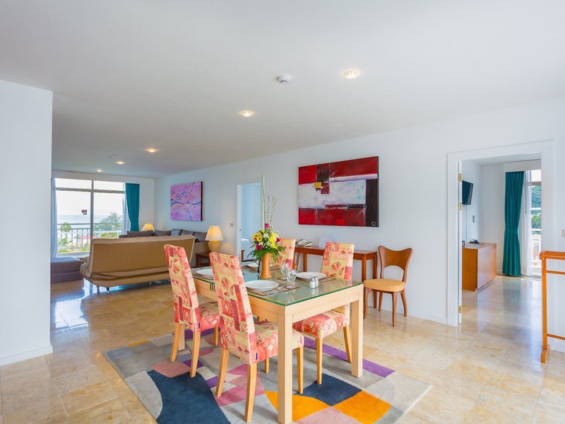 Waterfront Suites Phuket by Centara 19