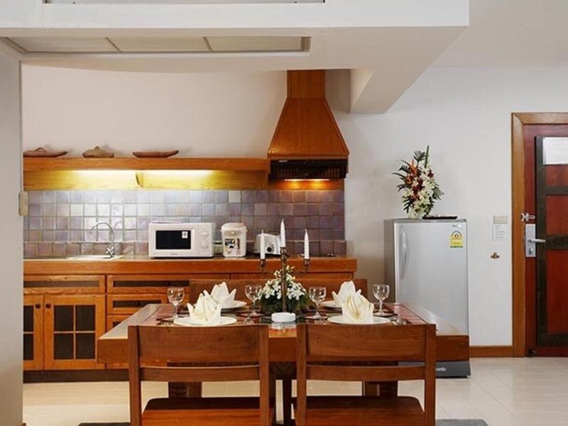 Waterfront Suites Phuket by Centara 20