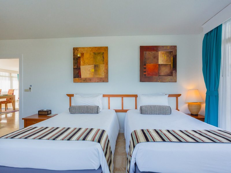 Waterfront Suites Phuket by Centara 25