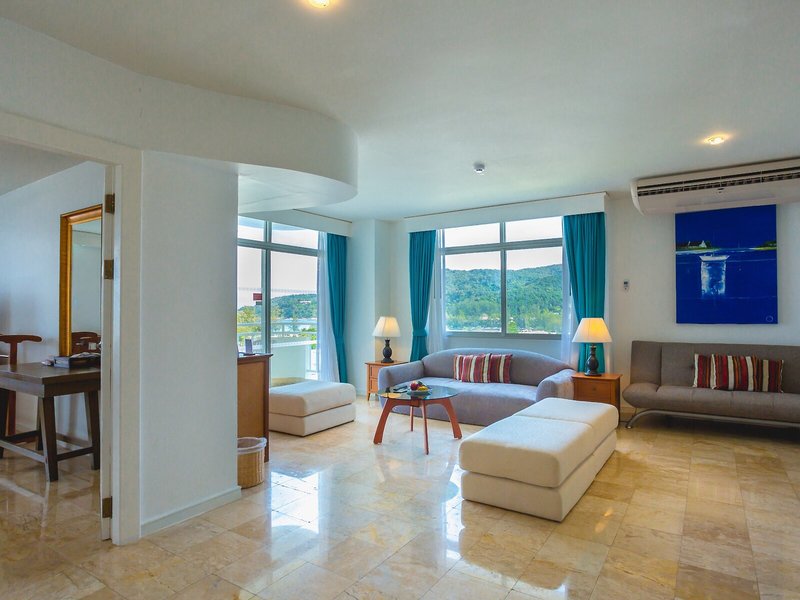 Waterfront Suites Phuket by Centara 44