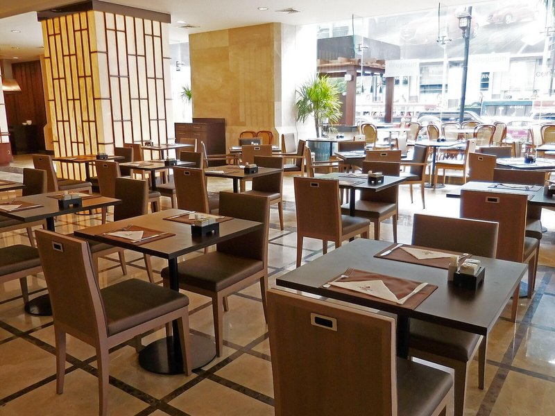 Arnoma Grand Bangkok 6