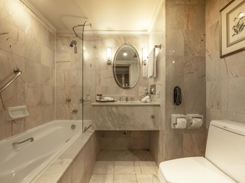 Arnoma Grand Bangkok 21