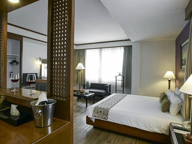 Centara Life Hotel Mae Sot 32