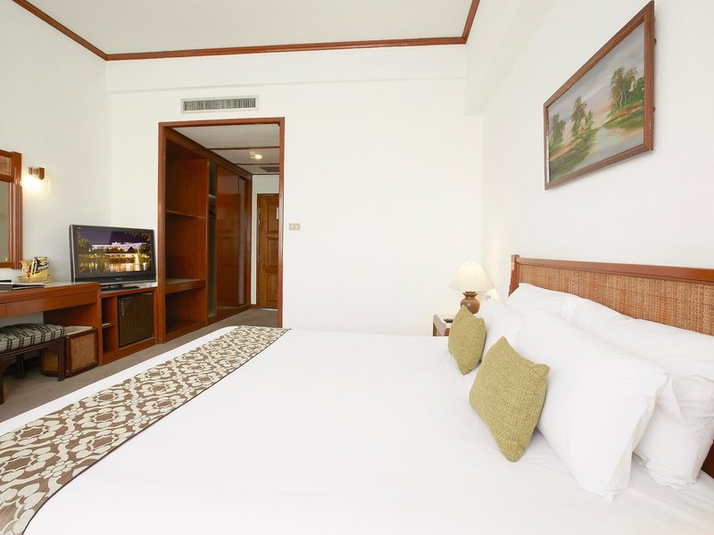 Centara Life Hotel Mae Sot 38