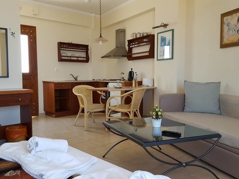 Amazones Village Suites 27