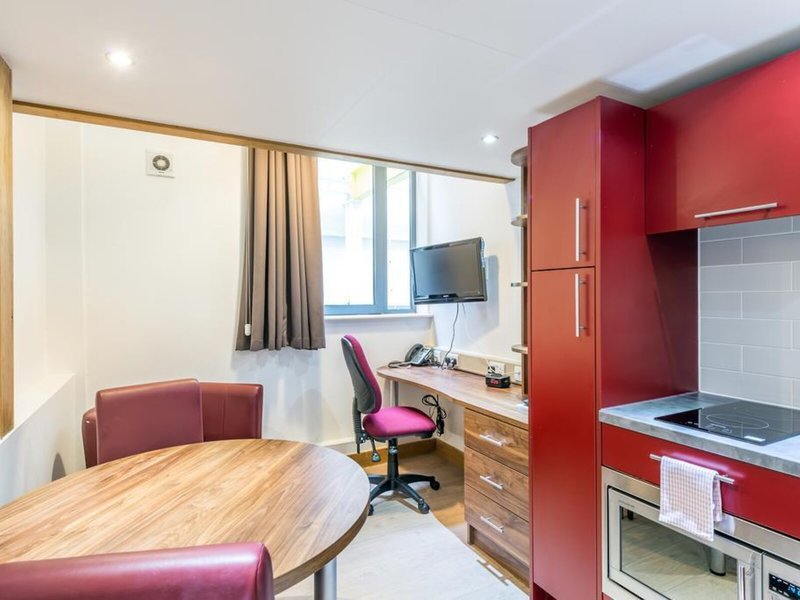 KM Apartments 4