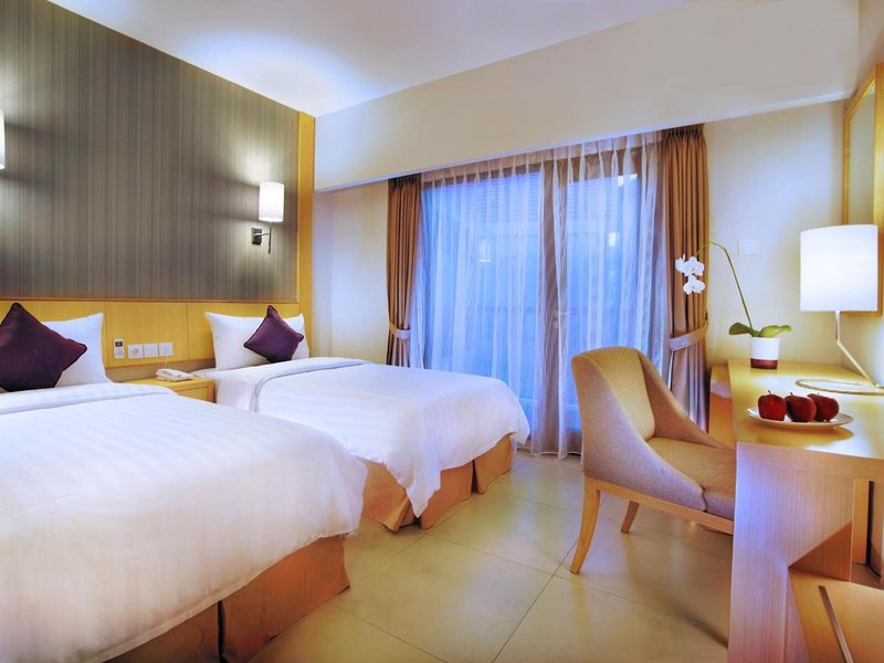 Quest Hotel Kuta 7
