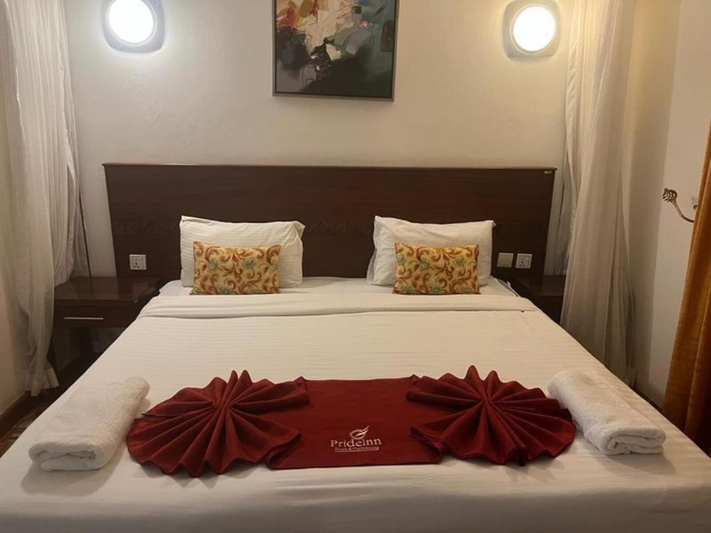 PrideInn Lantana Suites Hotel & Conferencing 7 - Room Example