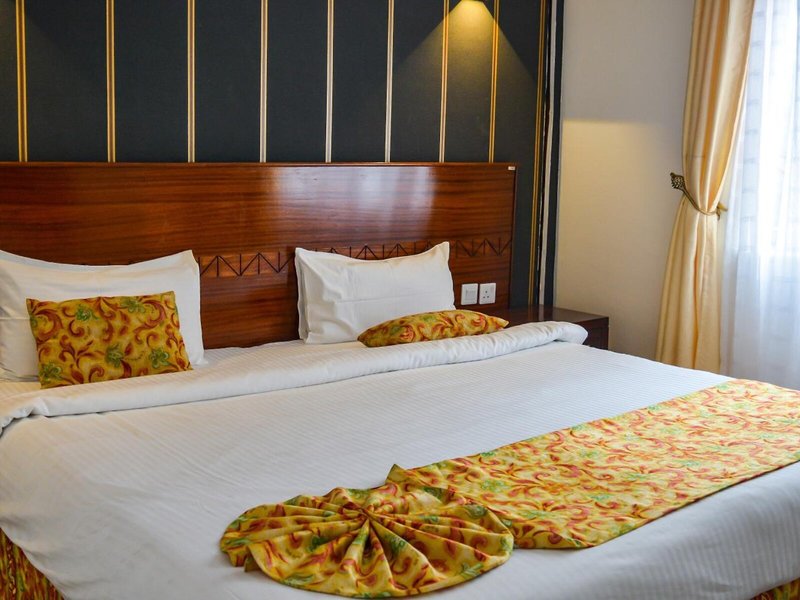 PrideInn Lantana Suites Hotel & Conferencing 9 - Room Example