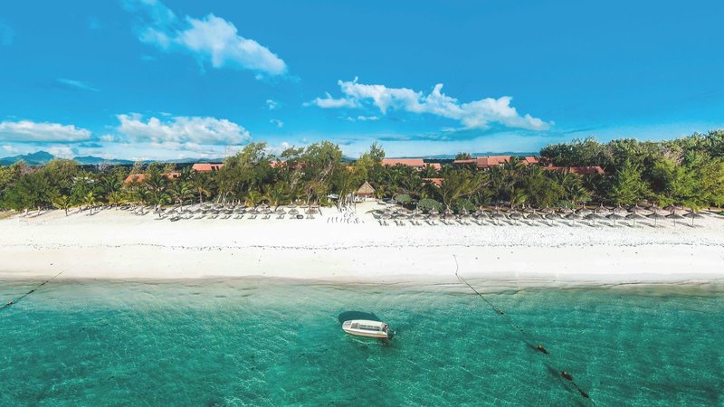 Maritim Crystals Beach Hotel Mauritius 12 - Beach