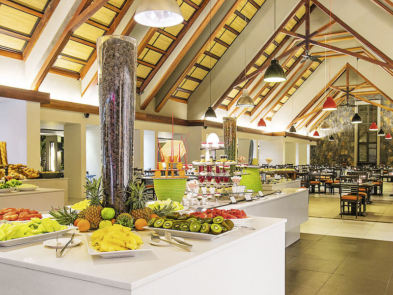 Crystals Beach Resort Belle Mare, a member of Radisson Individuals 8