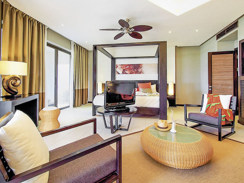 Crystals Beach Resort Belle Mare, a member of Radisson Individuals 16